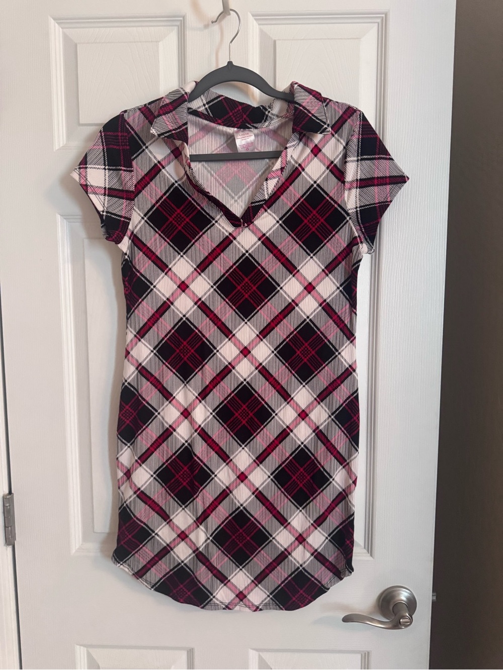 Women’s Black & Pink Plaid Hooded Knit Dress